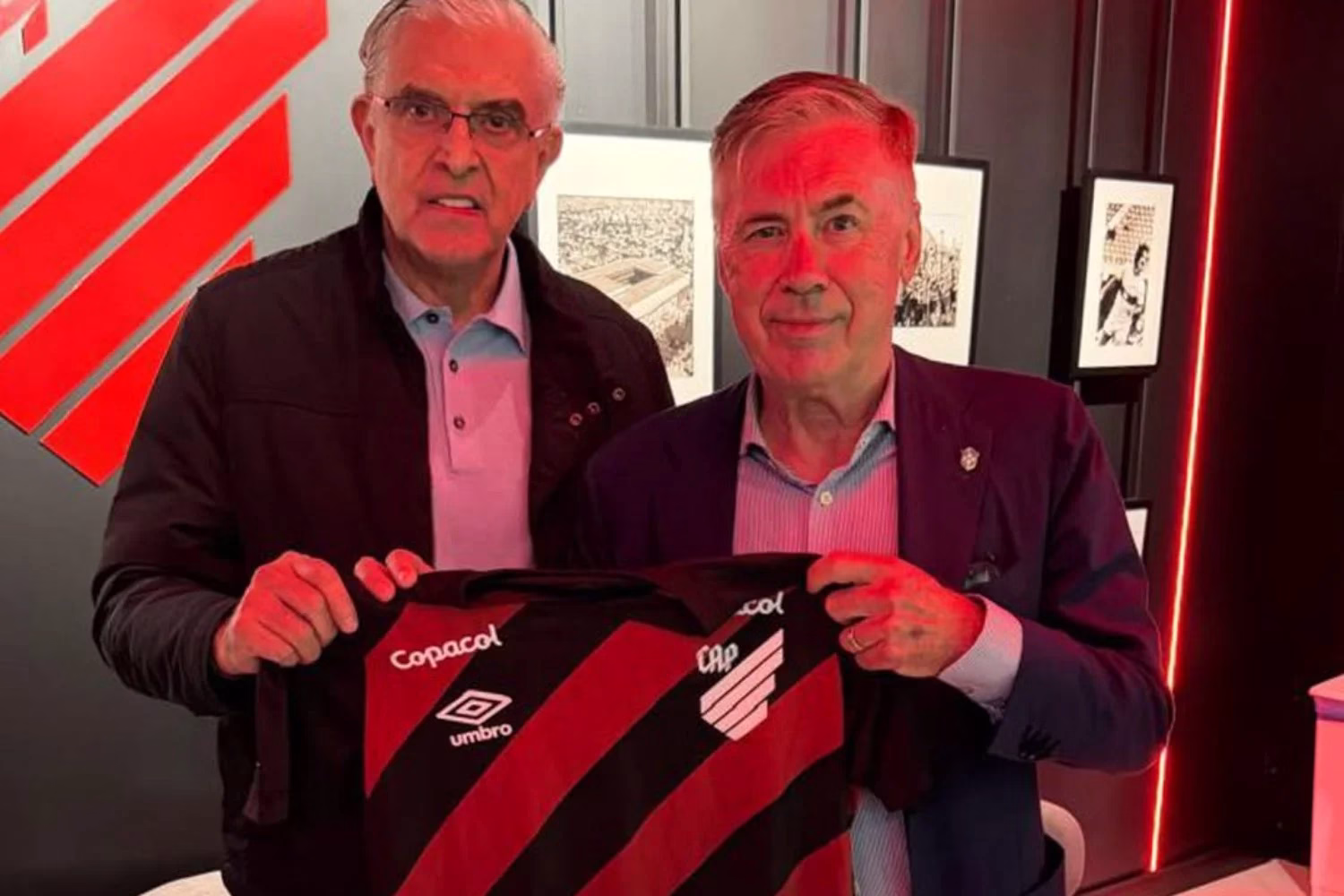 Ancelotti observa Athletico-PR x Flamengo antes da convocação para a Copa de 2026