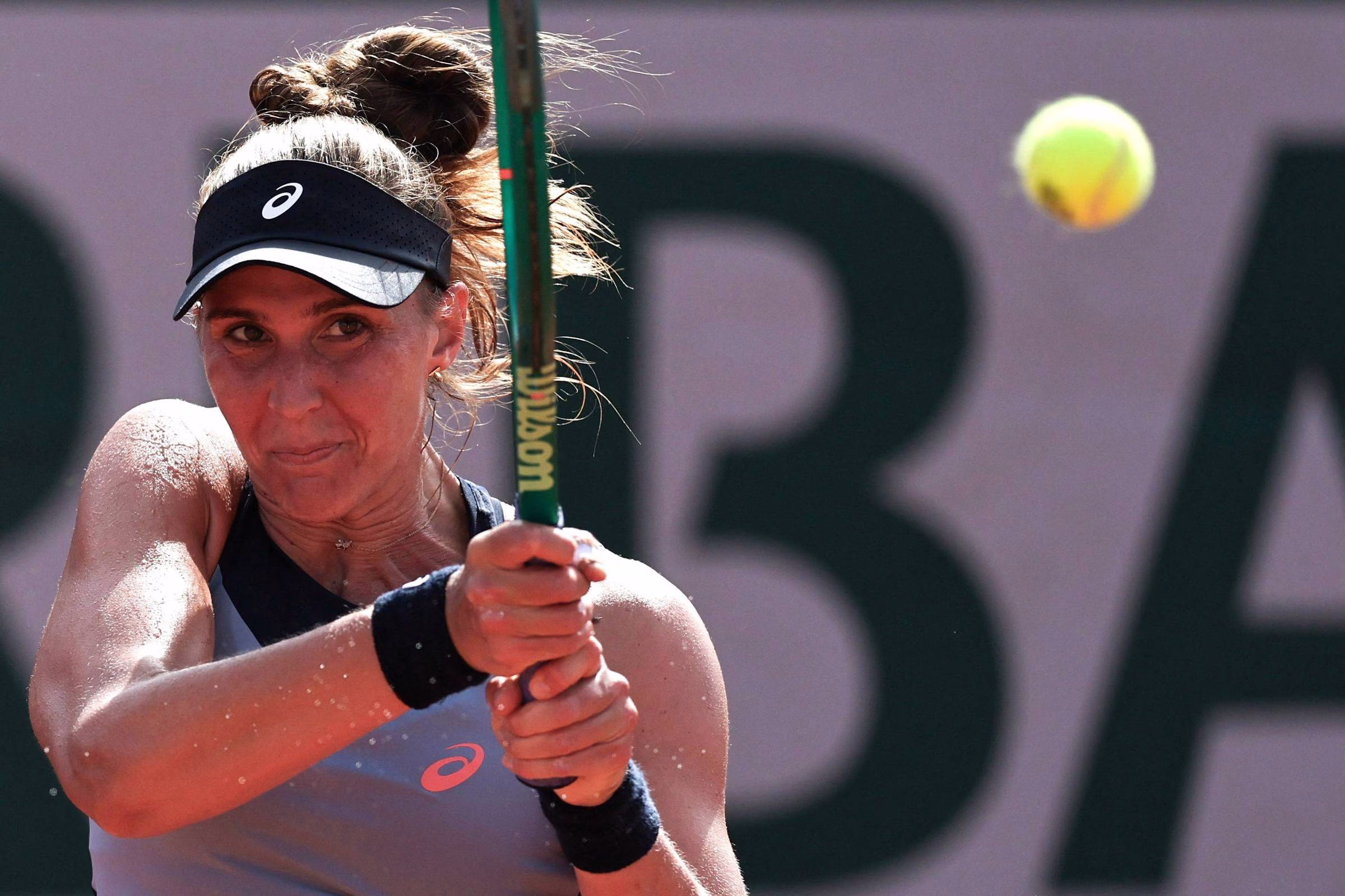 Bia Haddad toma virada e cai na estreia em Roland Garros – 24/05/2026 – Esporte