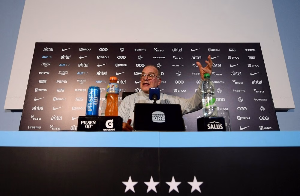 Com Arrascaeta e Piquerez, Bielsa anuncia convocados do Uruguai para a Copa
