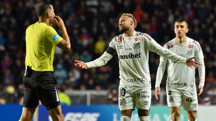 Com pouca atuação de Neymar, Santos empata com San Lorenzo