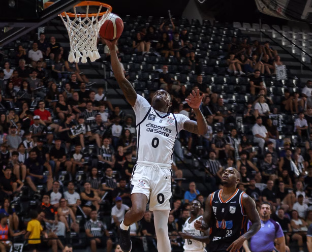 Corinthians recebe o Pinheiros em busca de empatar série na semifinal do NBB; saiba tudo