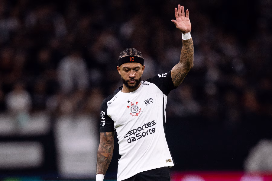 Debate PLACAR: qual o futuro de Memphis no Corinthians?
