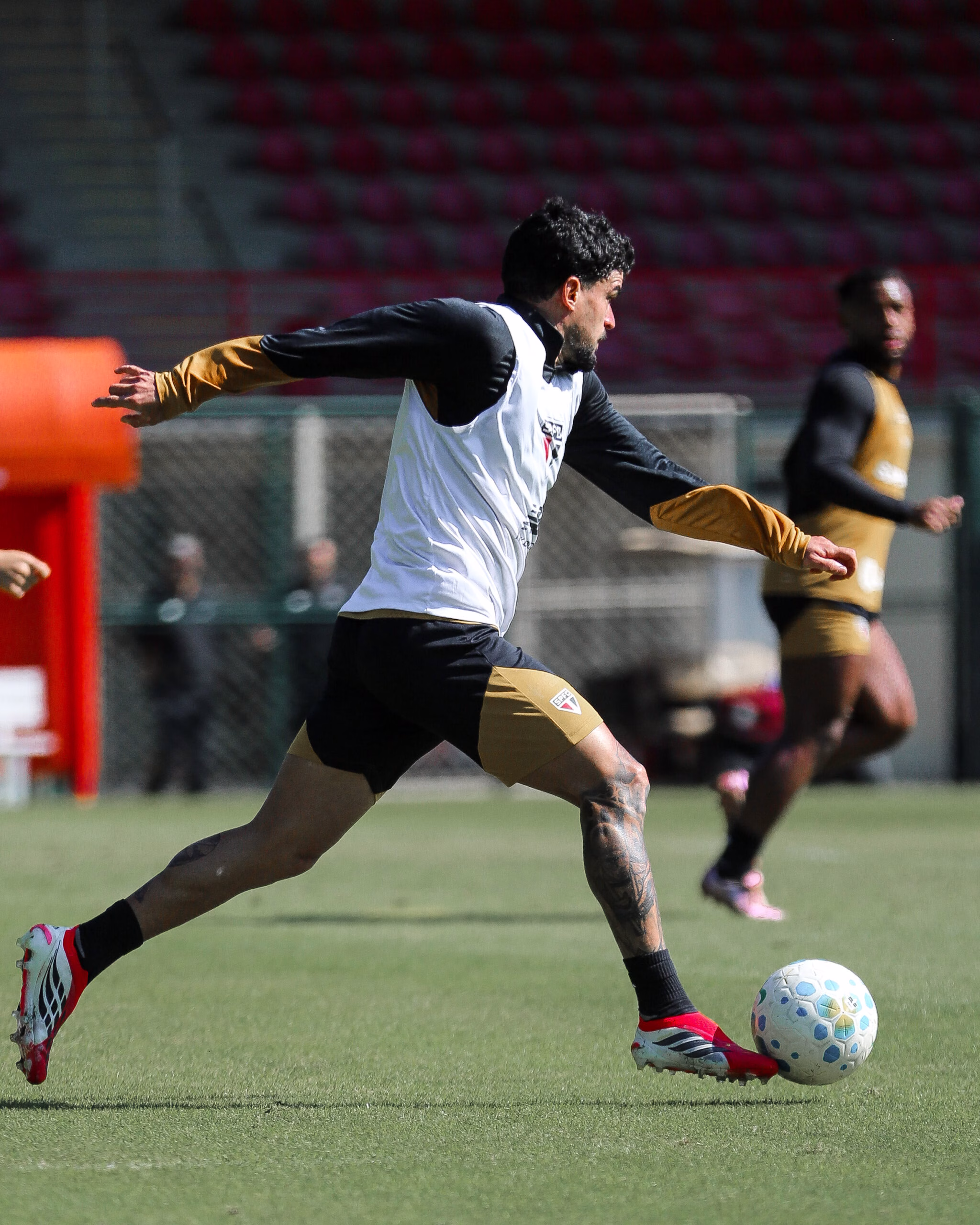Tricolor se prepara para o último duelo antes da pausa para a Copa do Mundo