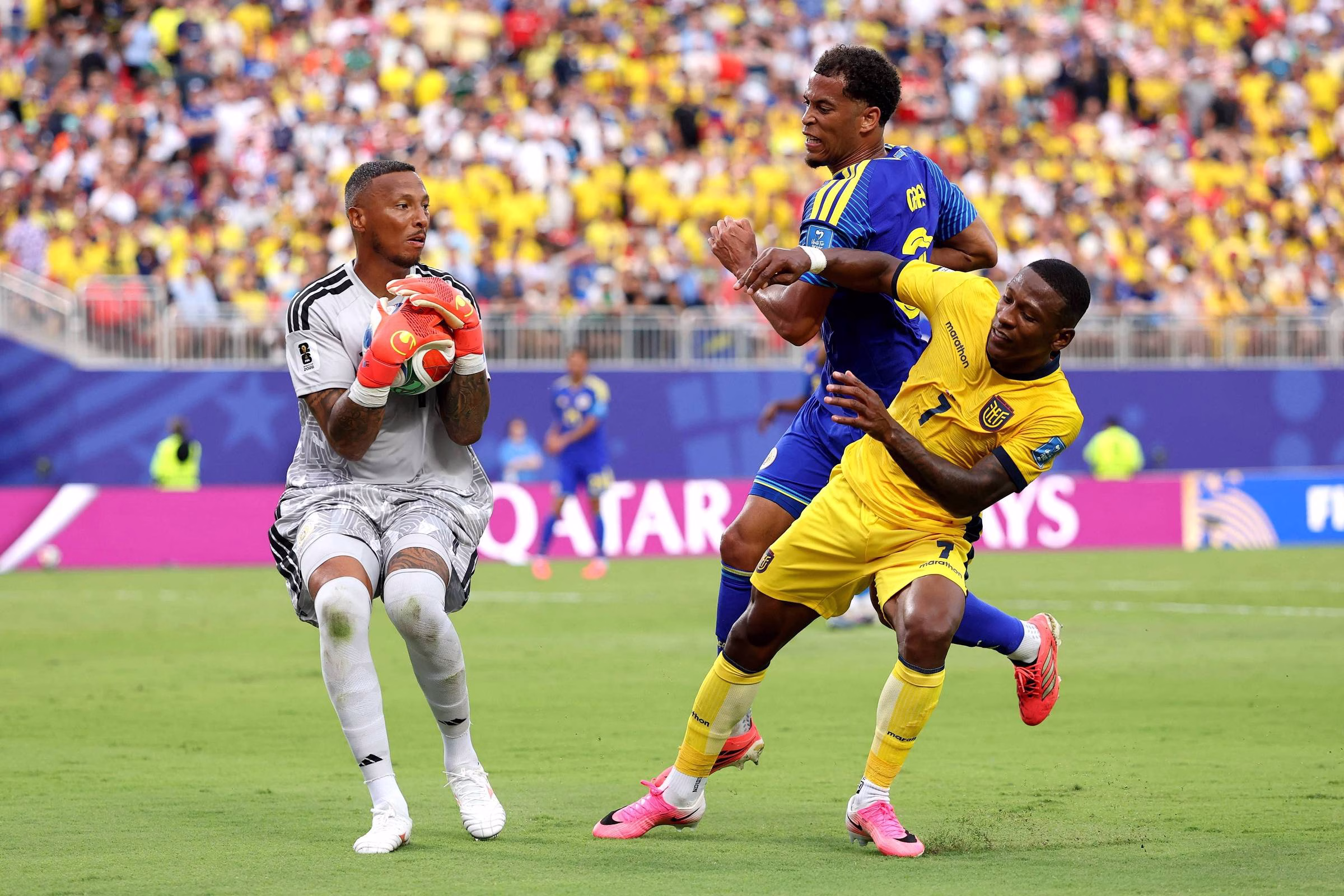Goleiro Room brilha e assegura 1º ponto de Curaçao na Copa – 21/06/2026 – Esporte
