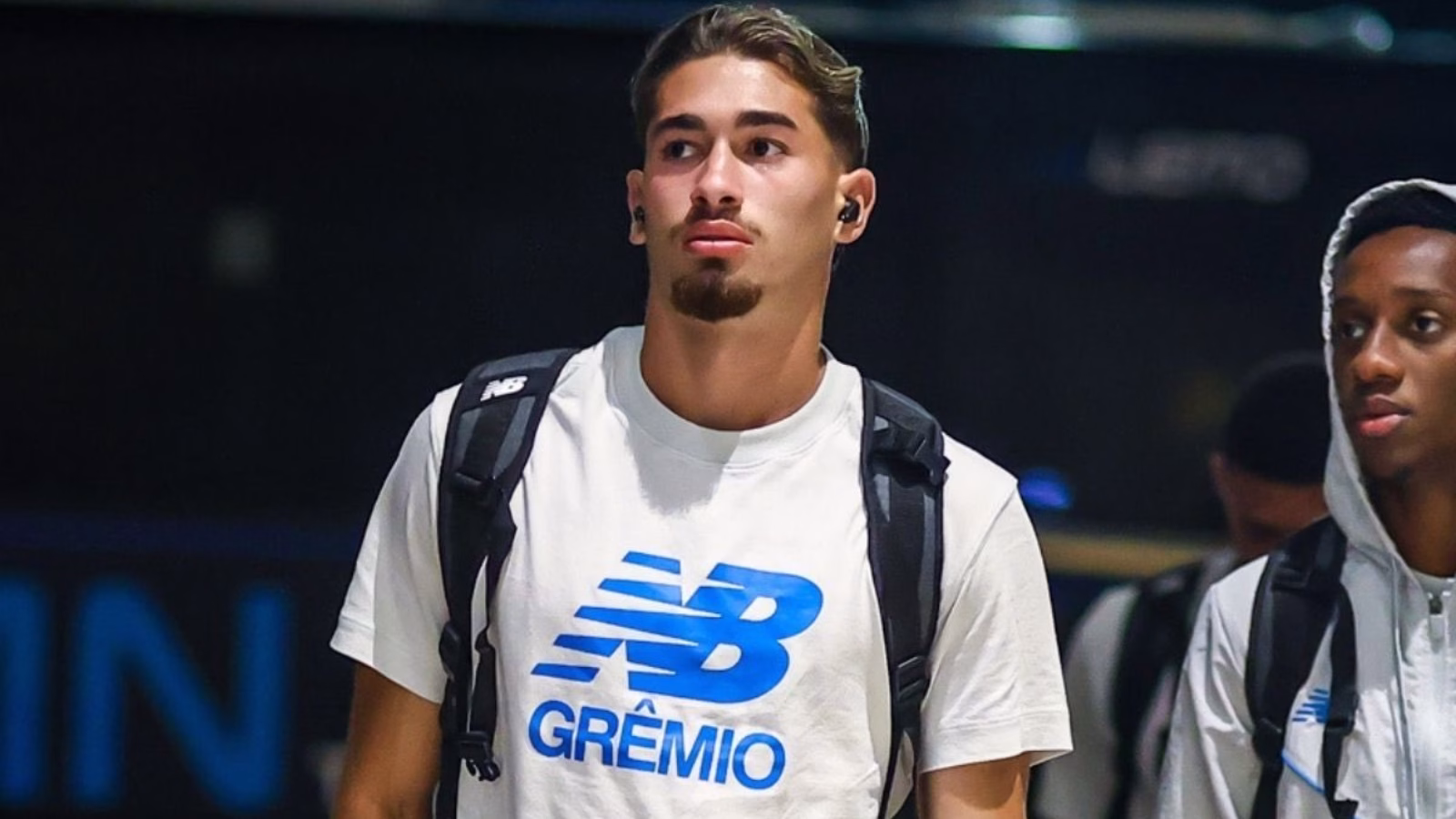 Lateral do Grêmio de ‘R$ 64 milhões’ desperta interesse do futebol europeu