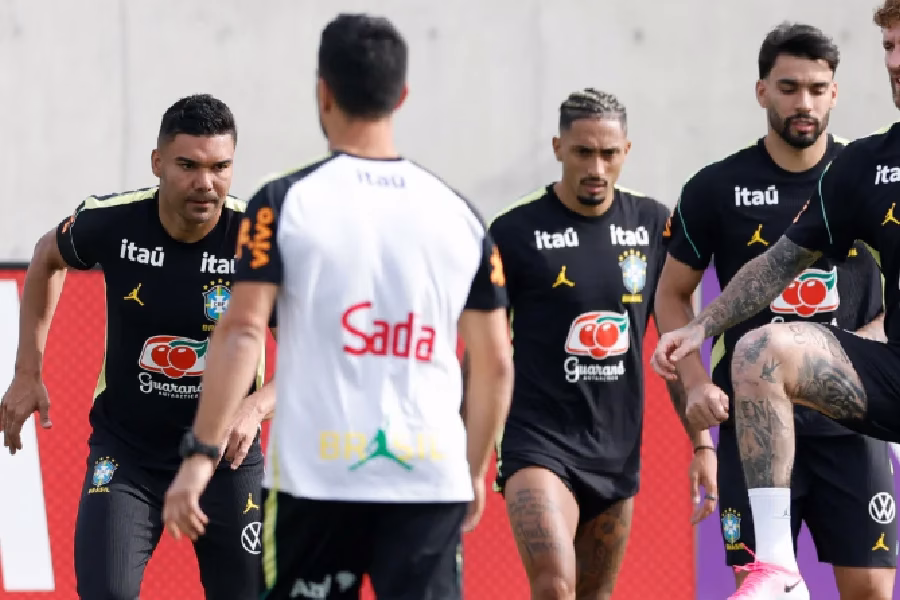 Seleção brasileira realiza primeiro treino nos Estados Unidos