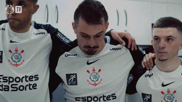 Técnico e goleiro do Corinthians comandam bastidores da vitória sobre o Indaiatuba