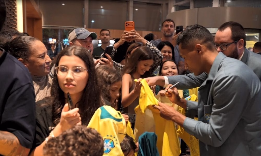 Veja como foi o embarque o Brasil para Copa do Mundo