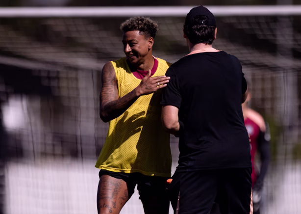 Corinthians faz penúltimo treinamento no CT antes de enfrentar o Remo
