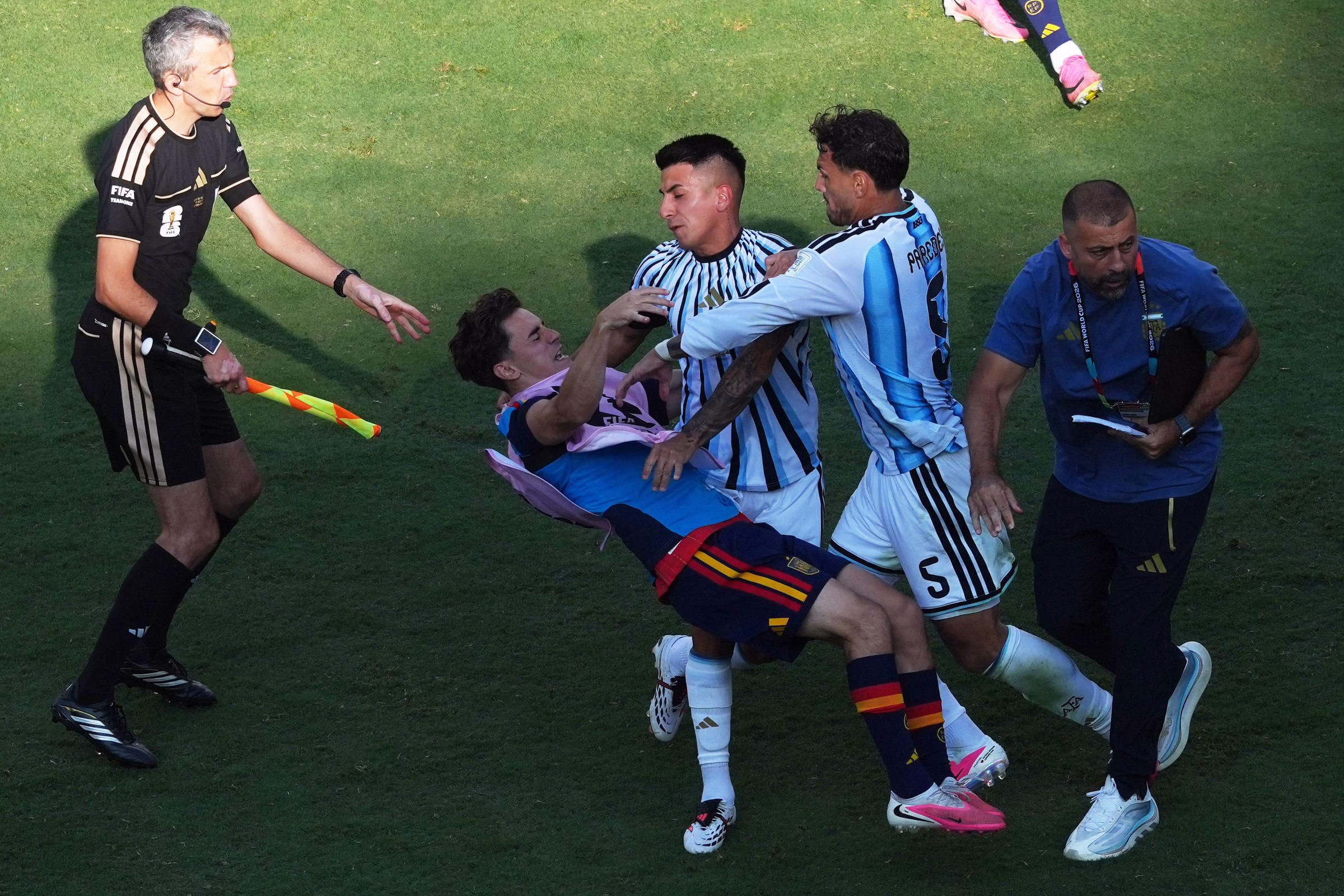 Final da Copa mostra que Argentina é uma péssima perdedora – 23/07/2026 – O Mundo É uma Bola