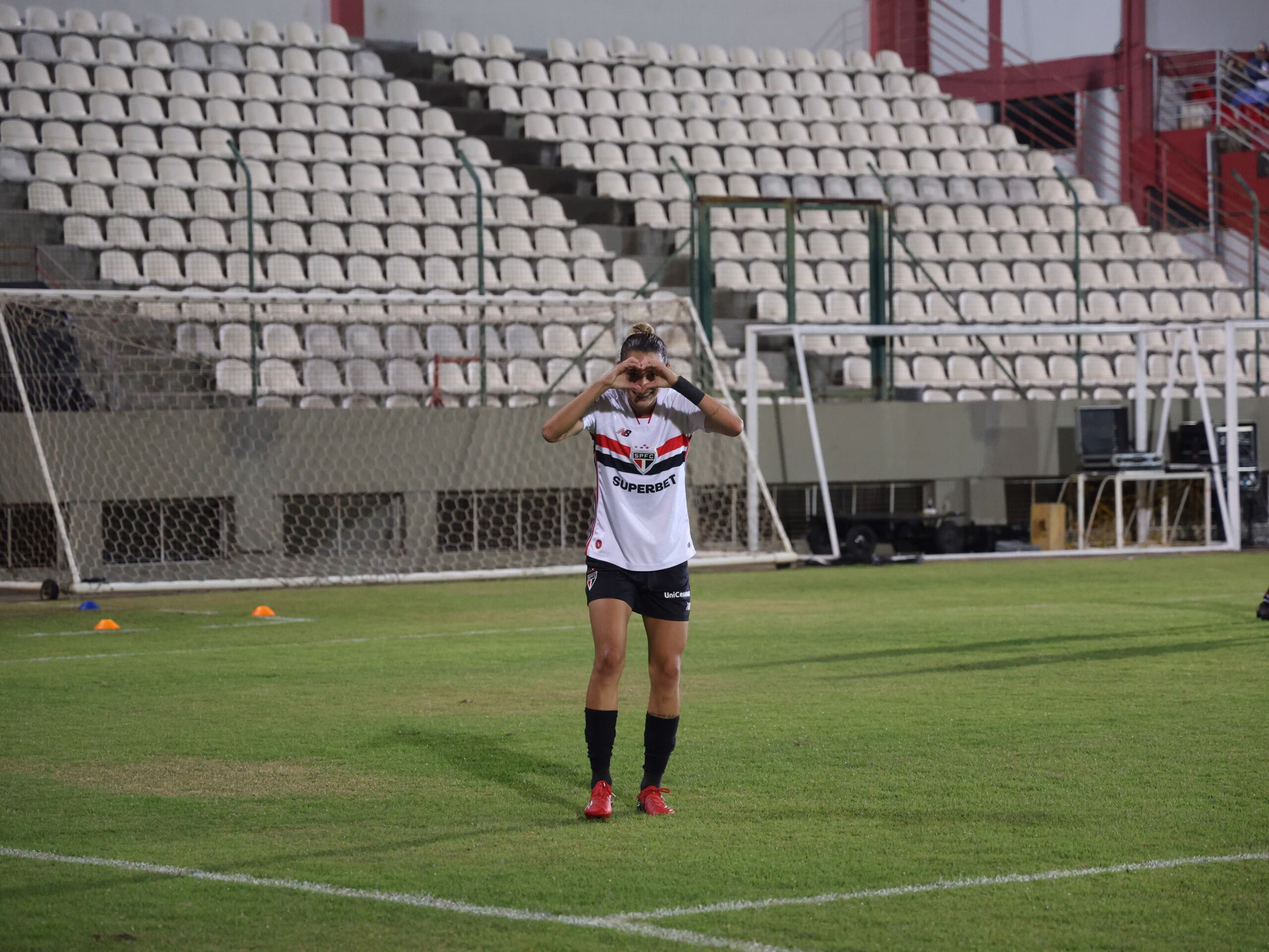 Fora de casa, São Paulo vence o Cruzeiro pelo Brasileirão Feminino 
