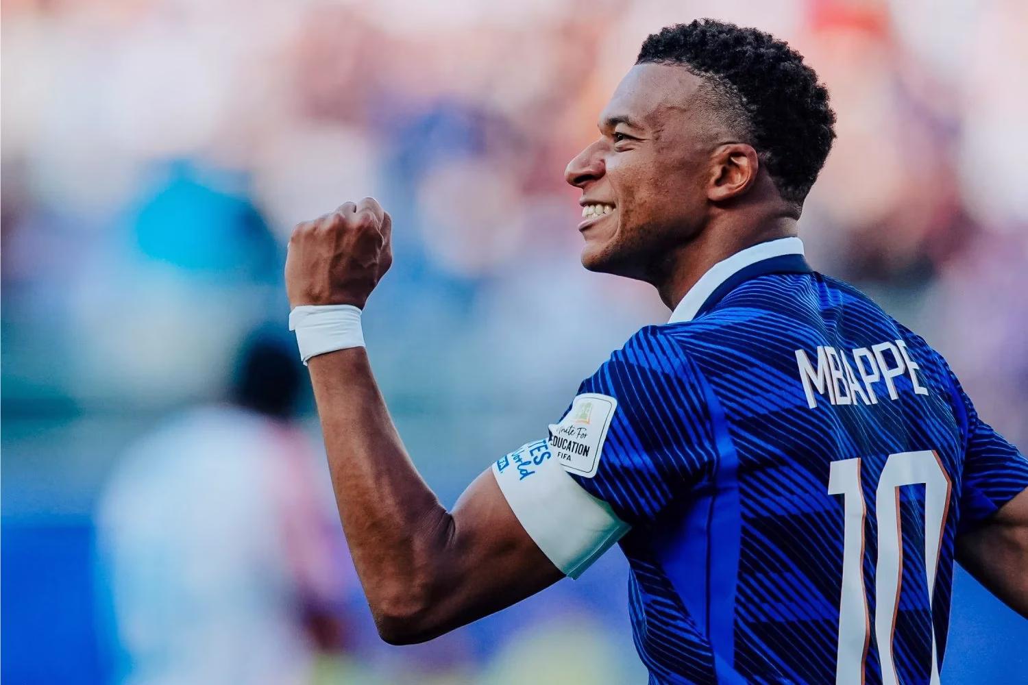 Messi passa em branco e Mbappé acumula artilharia geral e de 2026