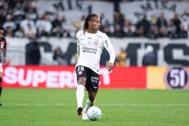 Quinteto do Corinthians volta a atuar como titular pela equipe após mais de dois meses; veja nomes
