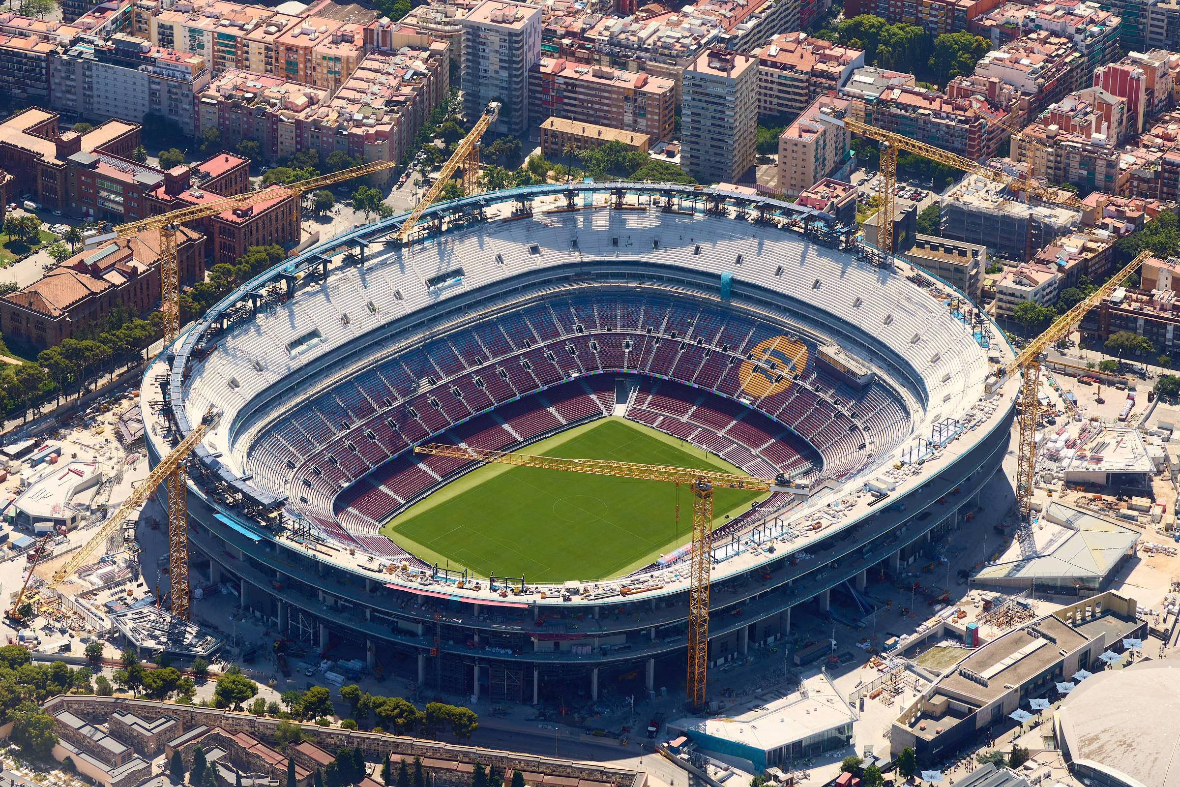 Trabalhador morre nas obras do Camp Nou do Barcelona – 24/07/2026 – Esporte