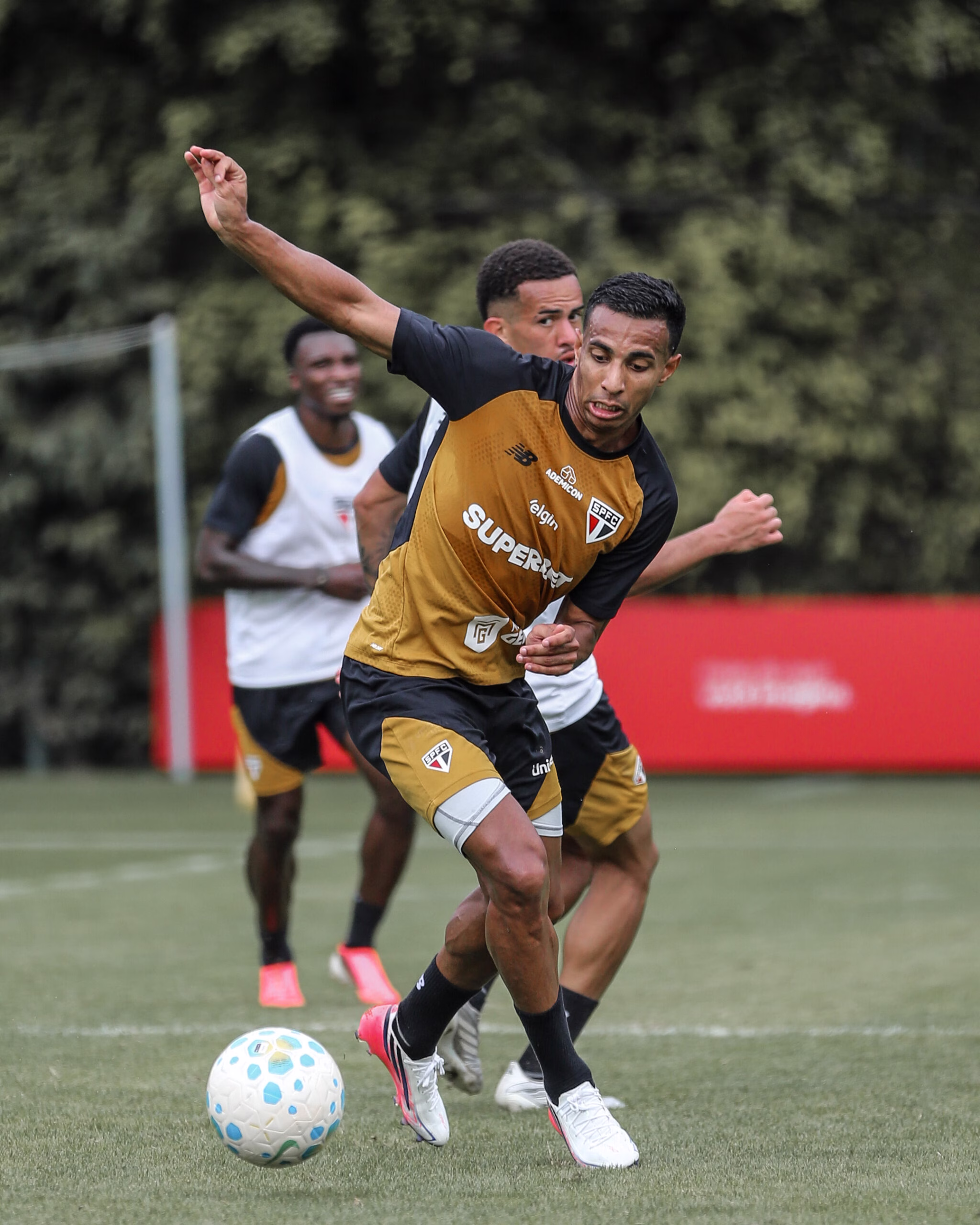 Tricolor inicia preparação para enfrentar o Flamengo pelo Brasileirão