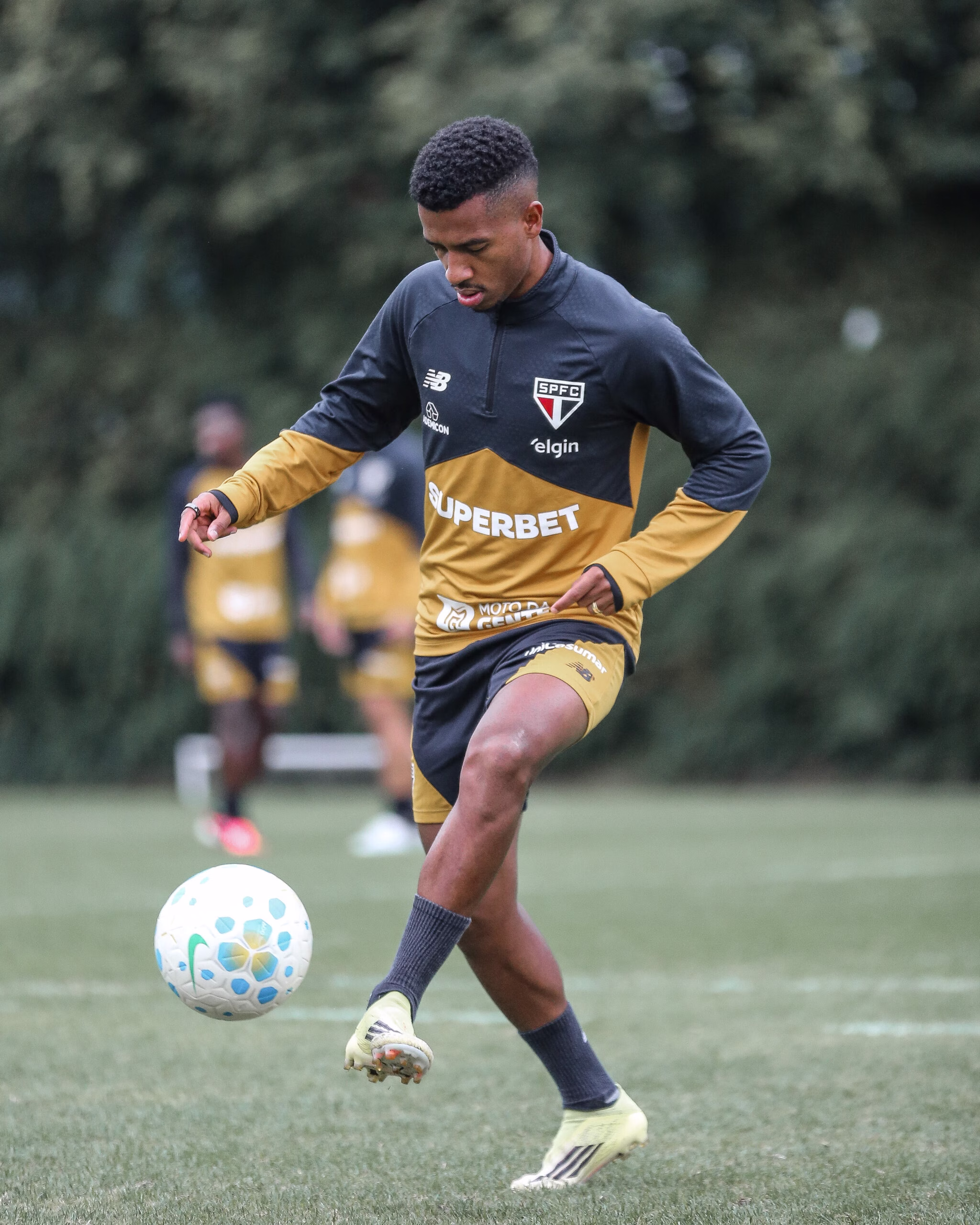 Tricolor segue com os preparativos para enfrentar o Flamengo no Maracanã