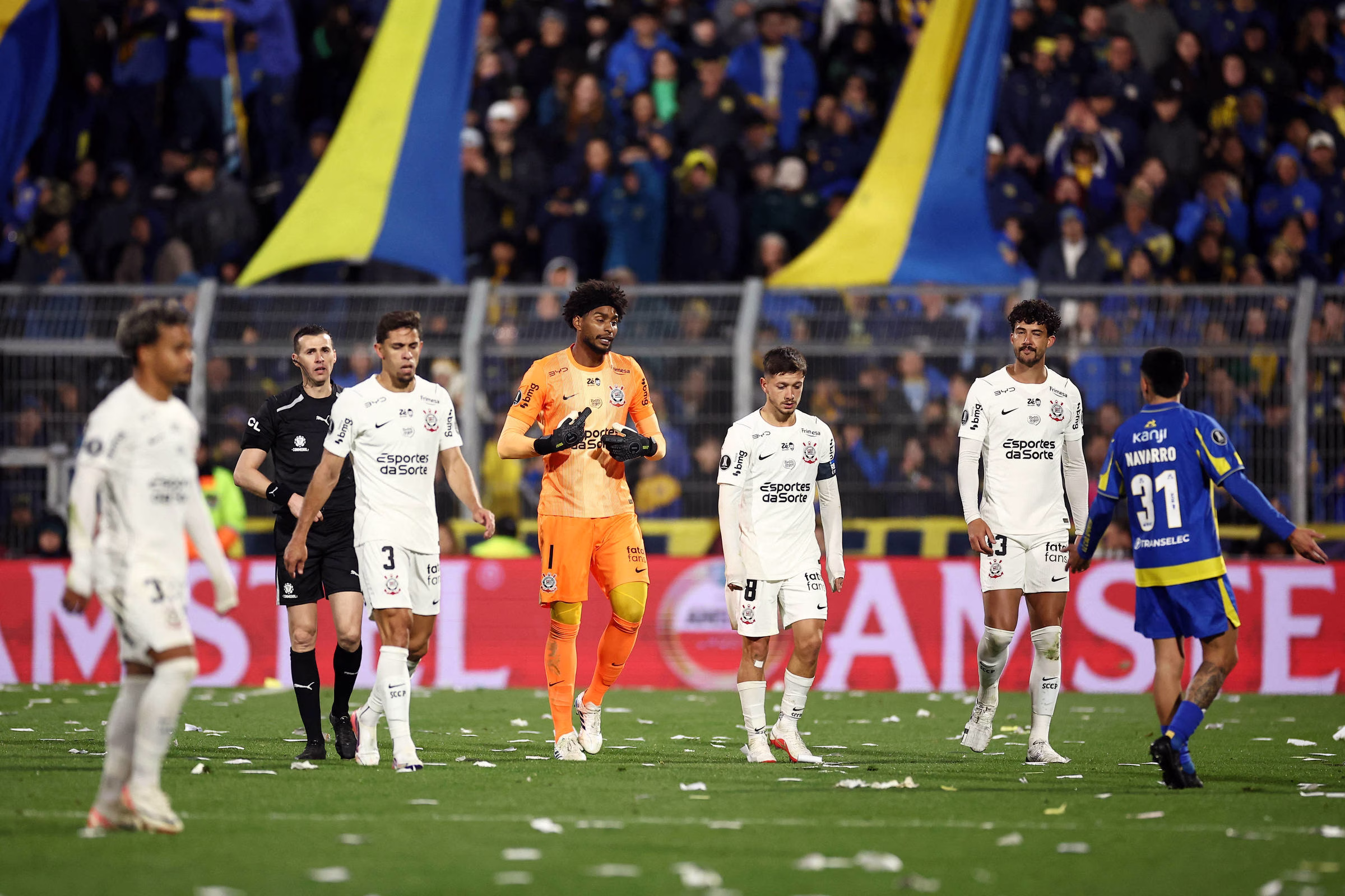 Corinthians condena racismo contra Hugo Souza na Argentina – 14/08/2026 – Esporte