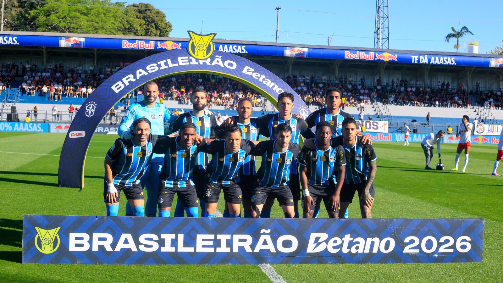 Lideranças do Grêmio e torcedores se reúnem para discutir momento do Grêmio