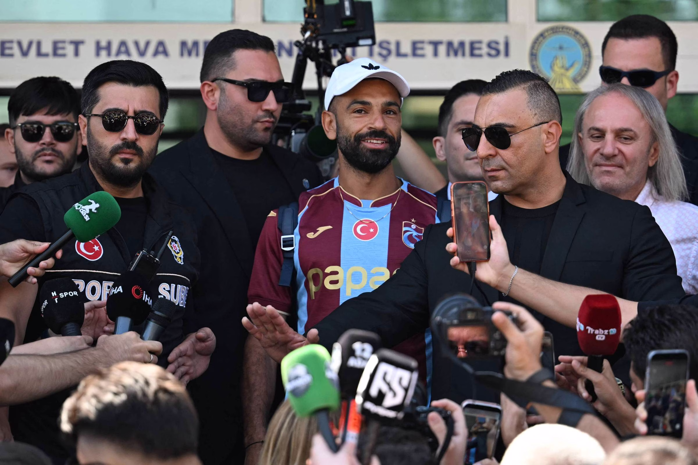 Mohamed Salah assina com o Trabzonspor, da Turquia – 06/08/2026 – Esporte