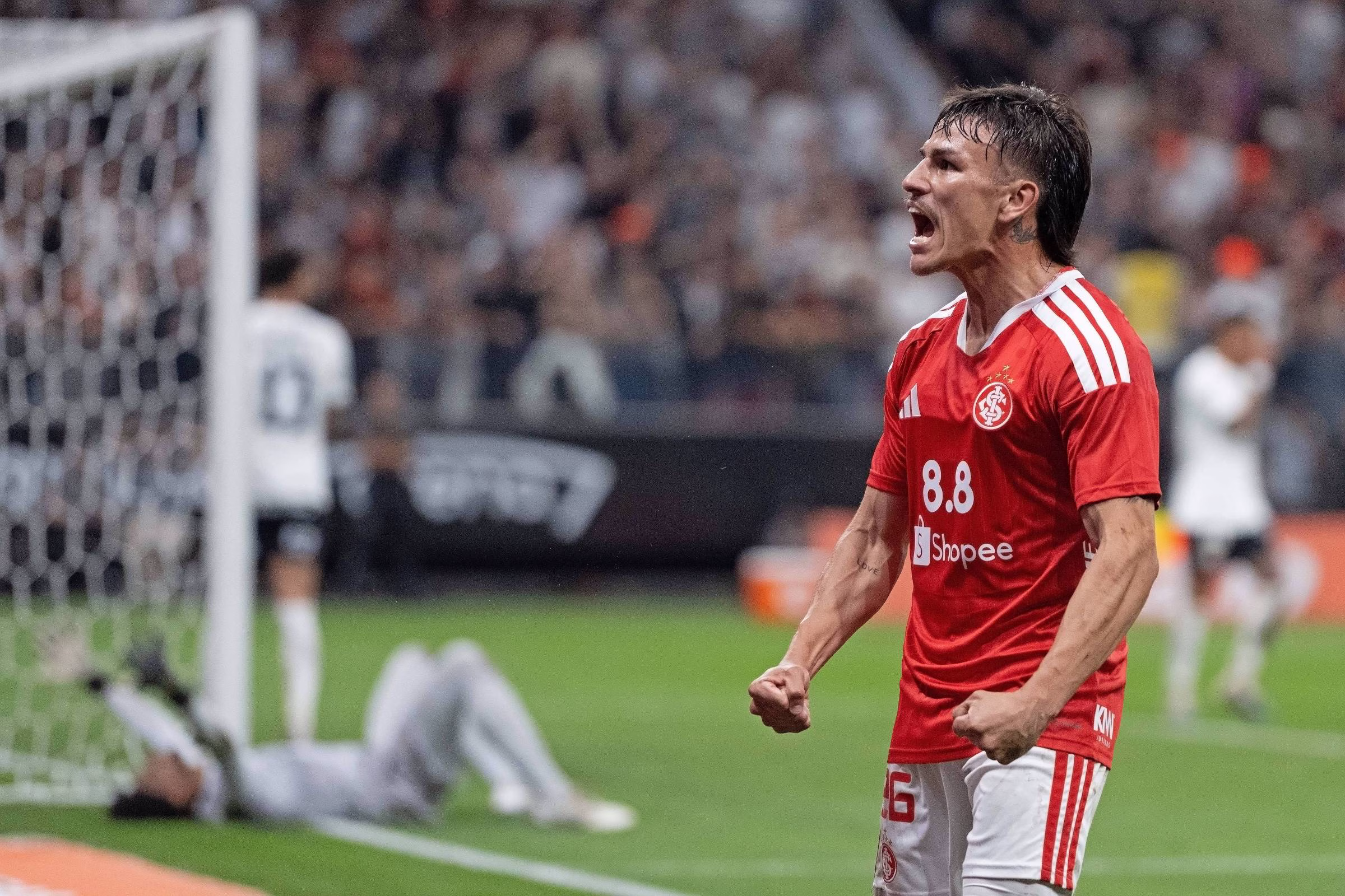 Corinthians foi eliminado apostando no caos, desorganizado – 08/08/2026 – Tostão
