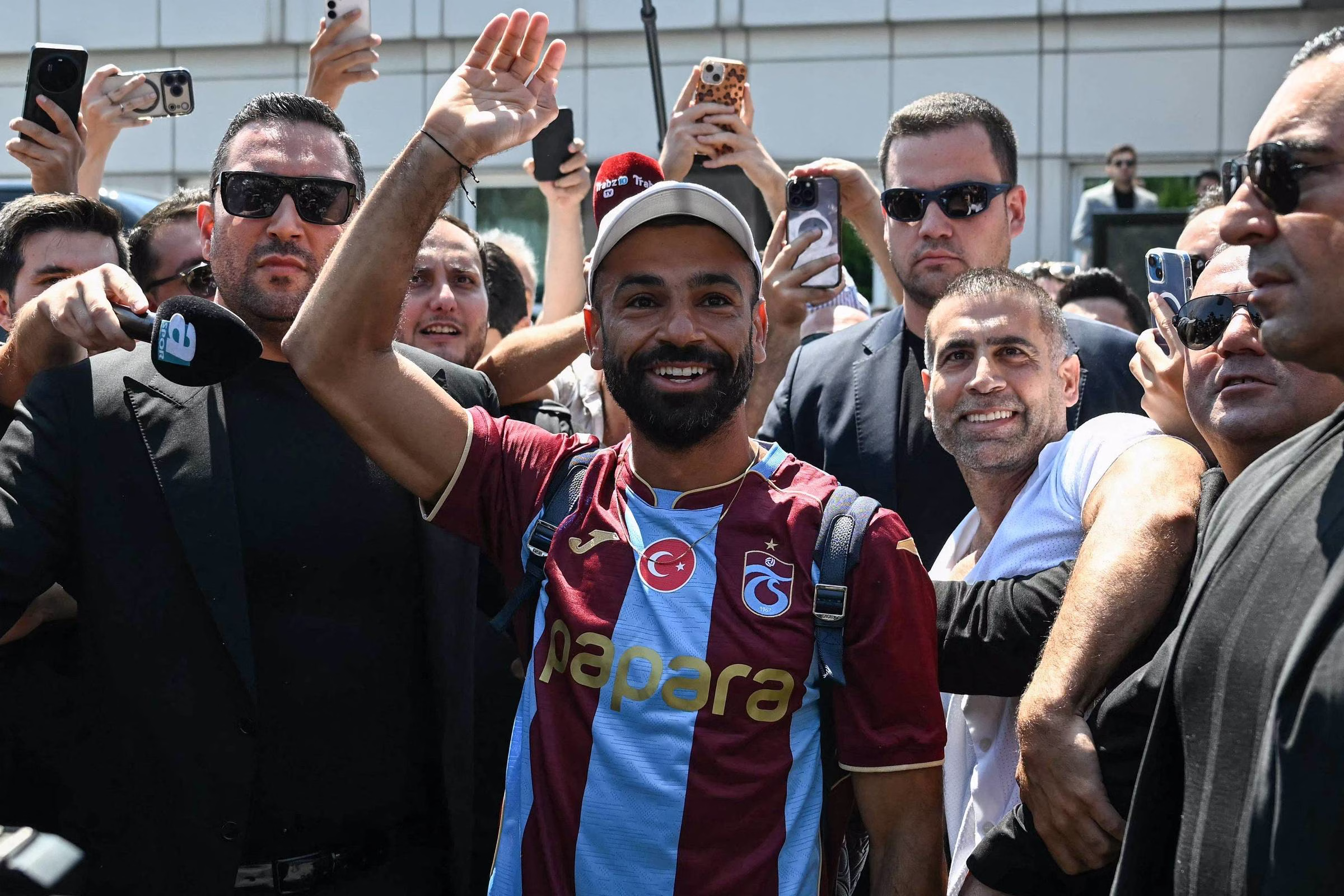 Salah chega à Turquia para negociações com o Trabzonspor – 05/08/2026 – Esporte