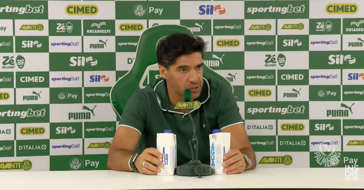 Vídeo: coletiva do Abel após vitória sobre o Santos
