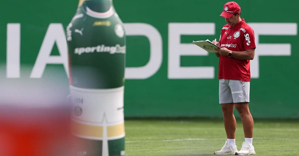 Resultado ou desempenho? Abel terá dilema tático depois da Data Fifa; entenda | Palmeiras Todo Dia